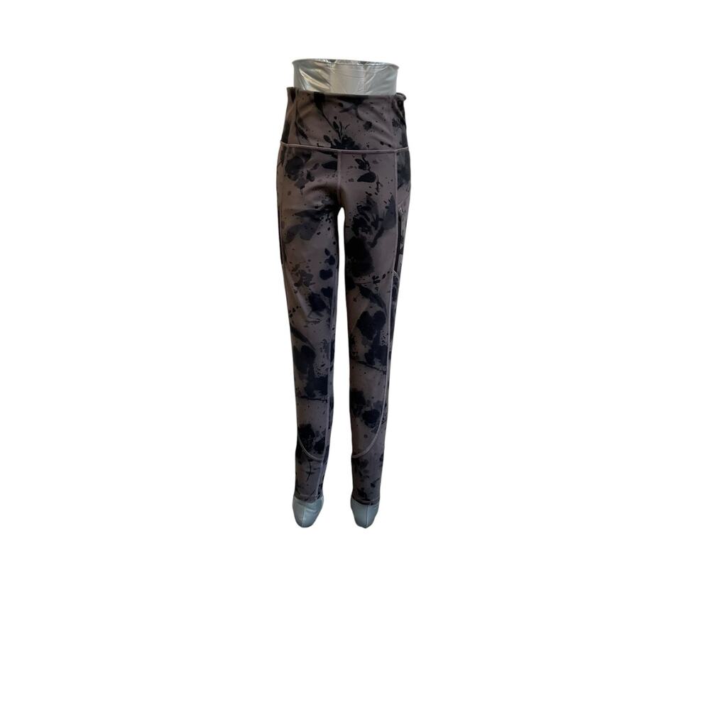 Athleta Women’s XS Printed High Rise 7/8 Leggings Gray Black Athletic Yoga Pants